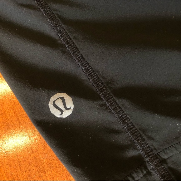 9 inch liner less Lululemon pace breaker short. - Picture 2 of 6